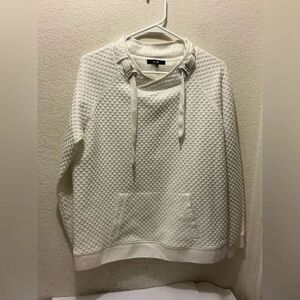 Yest Sweatshirt long  Sleeves Sz 6 US
